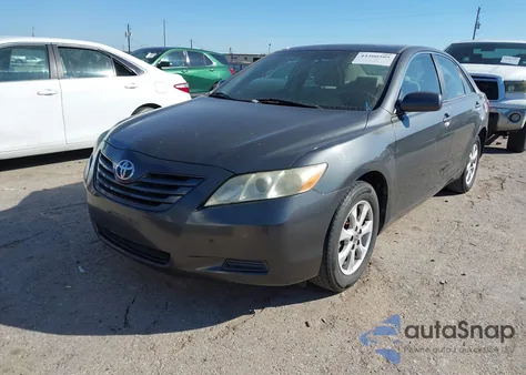 2007 Toyota Camry Le z USA, uszkodzony, nr VIN 4T1BE46K57U621775